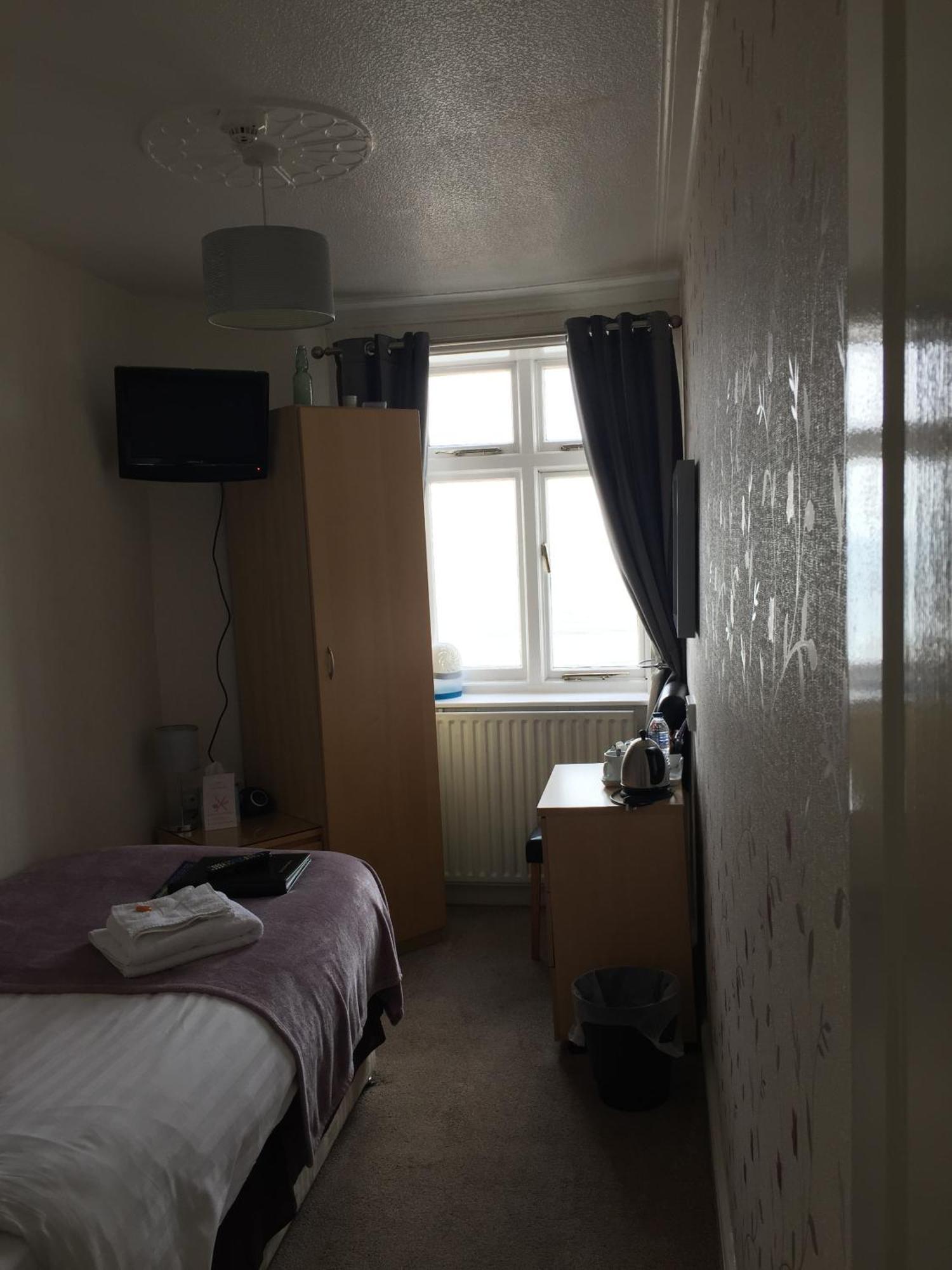 The Leeway Hotel Scarborough Room photo