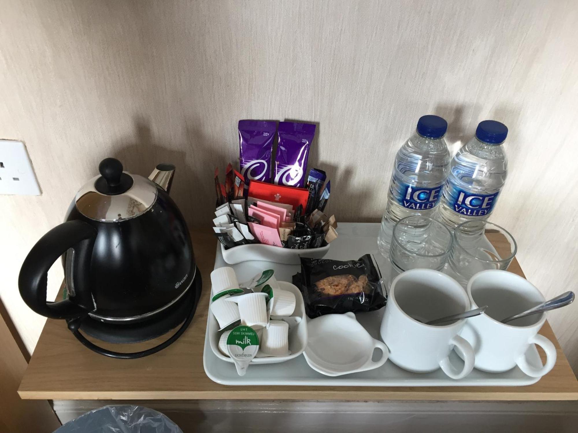 The Leeway Hotel Scarborough Room photo