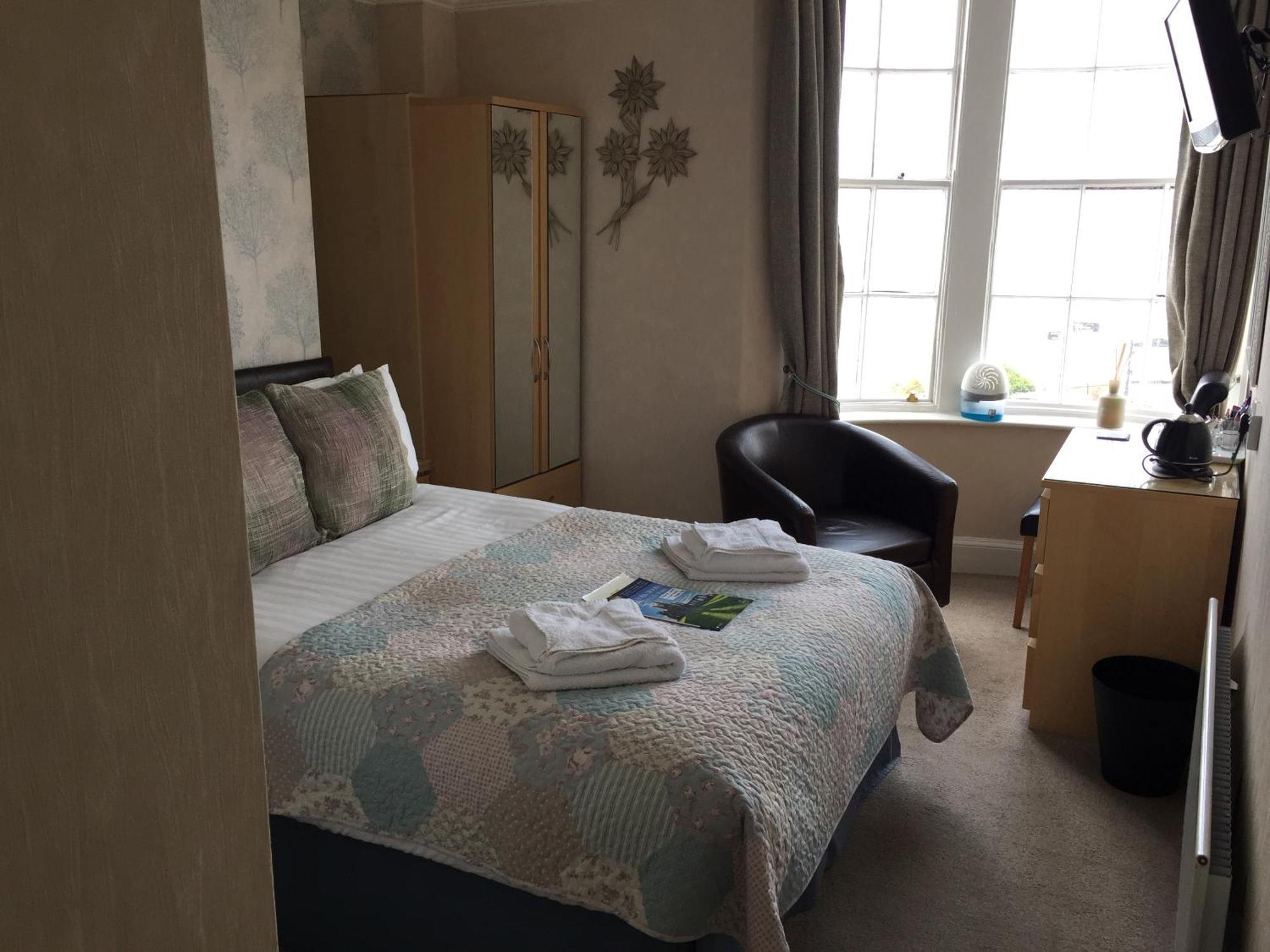 The Leeway Hotel Scarborough Room photo